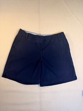 Crown & Ivy Caroline Chino Shorts Navy Blue Women’s 6 Stretch Mid Rise